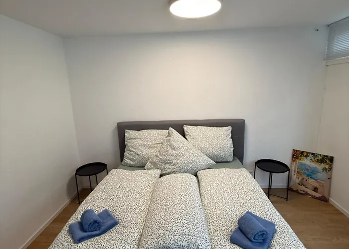 Schoene Im Zentrum Von Apartamento