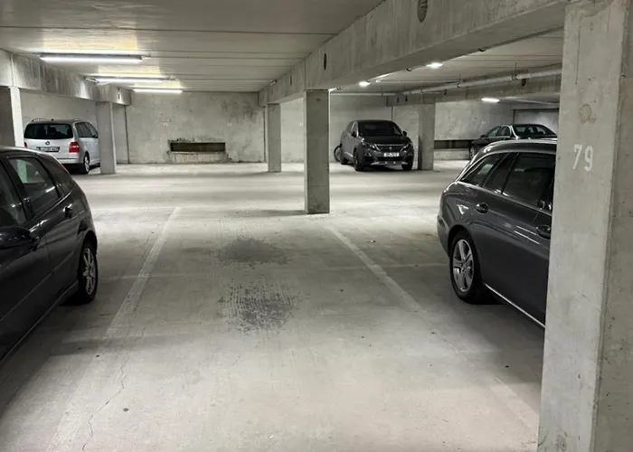 Schoene Im Zentrum Von *